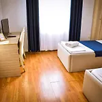 Jurgen Hotel Rinas