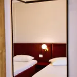 Jurgen Hotel Rinas