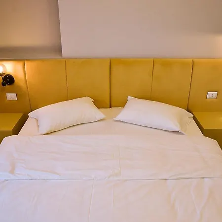 Jurgen Hotel