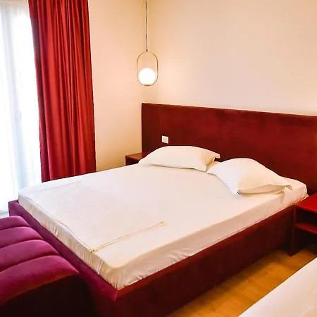 Jurgen Hotel