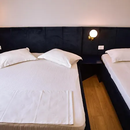 Jurgen Hotel