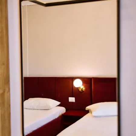 Jurgen Hotel Rinas