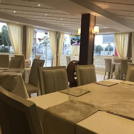 Jurgen Hotel