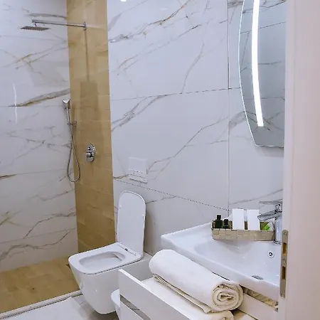 유르겐 호텔 Rinas