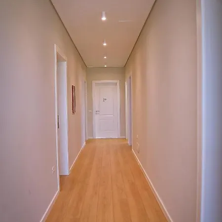 유르겐 호텔 Rinas